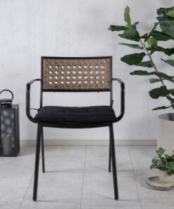 Køb Tizian- 4 spisebordsstole i sort stål og kunstrattan online billigt møbel