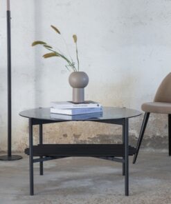 Køb Bodia - Sofabord i røgfarvet glas og sort metal online billigt møbel