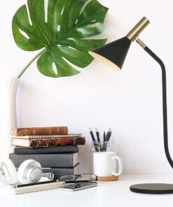 Køb Bush- bordlampe i sort metal online billigt møbel