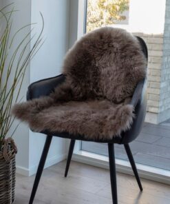 Køb Ægte lysebrunt lammeskind - 50 x 85 cm. online billigt møbel