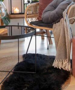 Køb Ægte sort Lammeskind - 50 x 85 cm. online billigt møbel