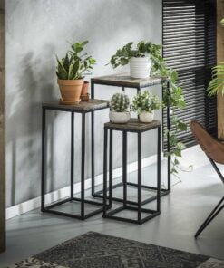 Køb Teca - sæt af tre blomstersøjler i patineret grå teaktræ online billigt møbel