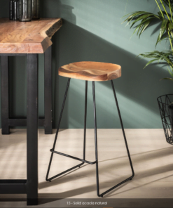 Køb High-five - 2 Barstole i massiv akacietræ og metal online billigt møbel