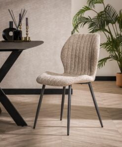 Køb Cole - 4 Spisebordsstole i sandfarvet Bouclè stof online billigt møbel