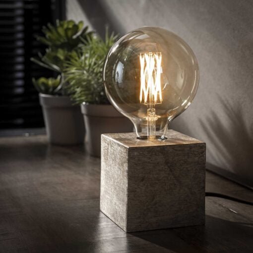 Køb Cube - Bordlampe i metal med finish i antik nikkel Levering med pære(r) online billigt møbel