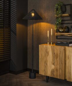 Køb Punch - Gulvlampe med perforeret sort skærm Levering med pære(r) online billigt møbel