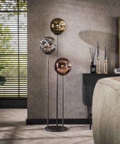 Køb Triblet - Gulvlampe med tre glaskupler Levering med pære(r) online billigt møbel