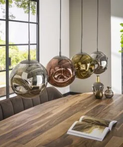 Køb Estrella - Loftlampe i patineret metal og fire glaskupler Levering med pære(r) online billigt møbel