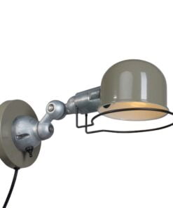 Køb Hood - væglampe i sort eller grøn metal Metal - grøn online billigt møbel