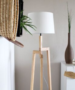Køb Clara - gulvlampe i træ online billigt møbel