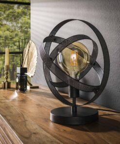 Køb Sanz - Bordlampe i hullet artic sort metal Levering med pære(r) online billigt møbel