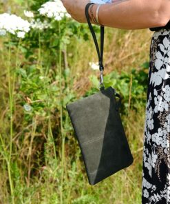 Køb Clutch i mørkegrøn ruskind online billigt møbel