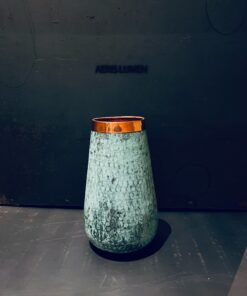 Køb Oxideret kobbervase 21 cm høj online billigt møbel