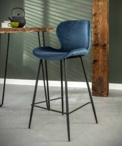 Køb Blues- 4 Barstole i blå velour og metal online billigt møbel