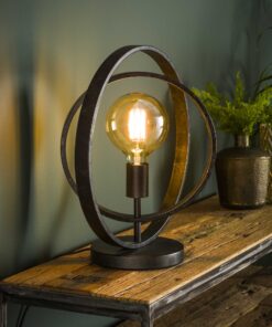 Køb Frisky - Bordlampe i patineret metal Levering med pære(r) online billigt møbel