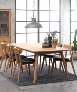 Køb Delta spisebord i lakeret eg med størrelse 90 x 150/195 cm online billigt møbel