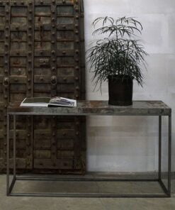 Køb Houston - konsolbord i råt og enkelt design online billigt møbel