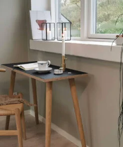 Køb Linea - Skrivebord i linoleum i fire størrelser 120 x 70 cm Røget eg online billigt møbel