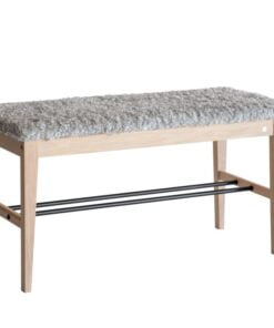 Køb Freja - Bænk i hvidpigmenteret lakeret eg med fem forskellige sæder Fåreskindslook lysegrå online billigt møbel