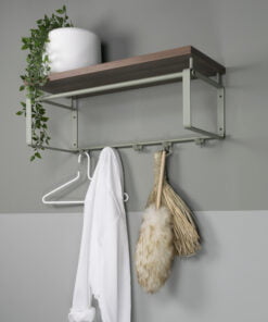 Køb Dinex - Hattehylde i støvet grøn metal og valnød online billigt møbel