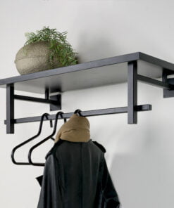 Køb Simpson - Hattehylde i sort metal og sort træ- bredde 76 cm. online billigt møbel