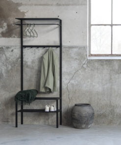 Køb Trieste - Tøj- og sko stativ i sort metal online billigt møbel