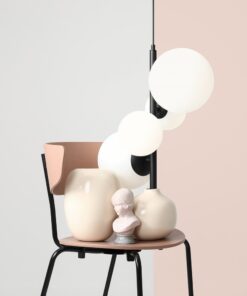 Køb Dizzy - Loftlampe i sort metal og hvidt glas online billigt møbel