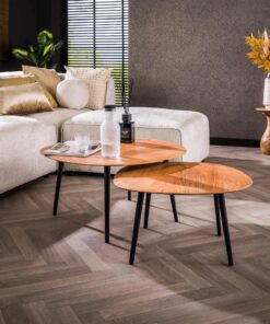 Køb Tripolis - Sofabordssæt med to organisk firkantede borde i massiv akacietræ online billigt møbel