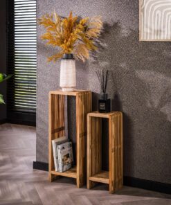 Køb Viento - To blomster piedestaler i patineret teaktræ online billigt møbel